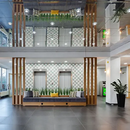 East Hotel 4*