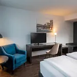 East 4*
