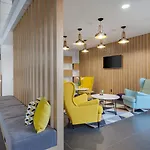 Hotel East Berlin
