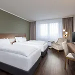 East 4*