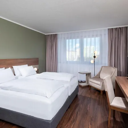 East Otel
