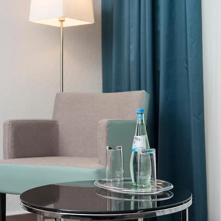 Otel East 4*